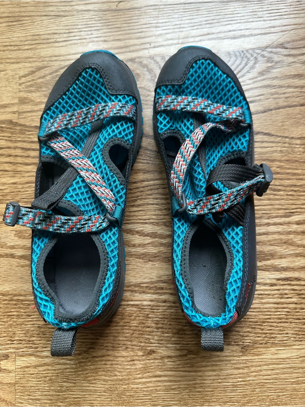 Chaco Kids Odyssey Water Shoes. Never worn. Size 5.